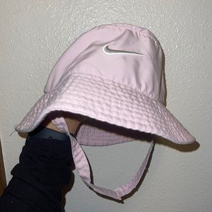 Baby pink bucket hat